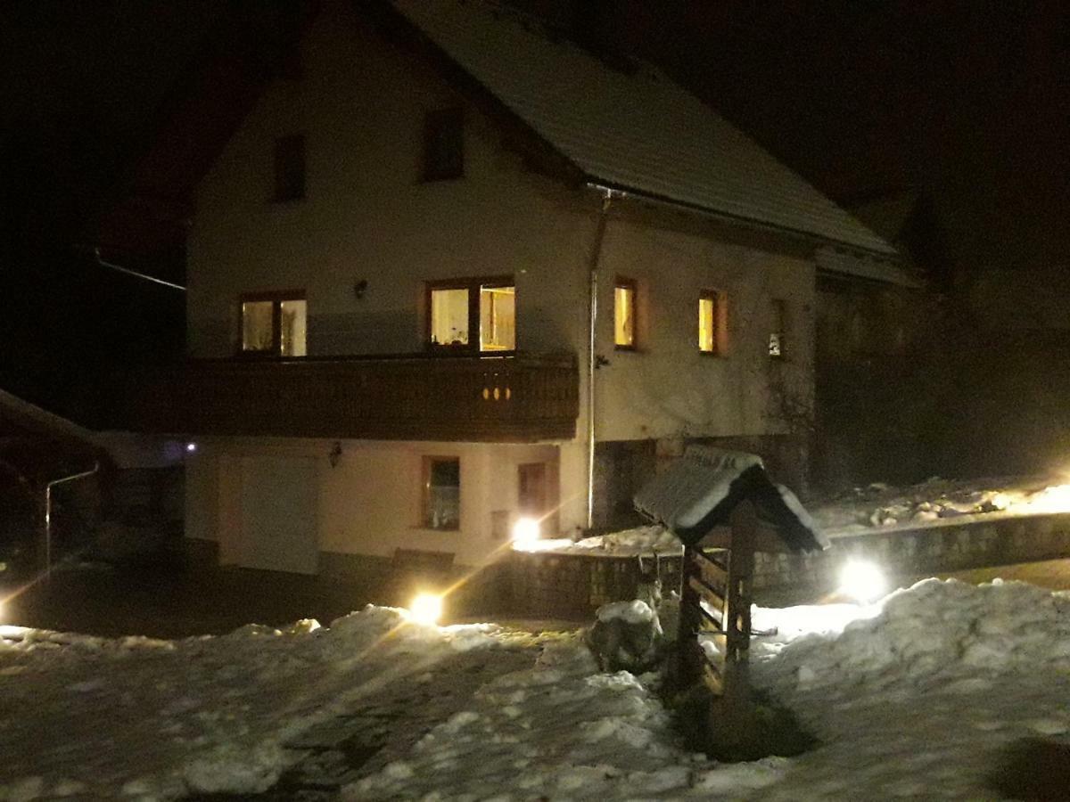 Apartma Marjetica Blejska Dobrava Exteriör bild