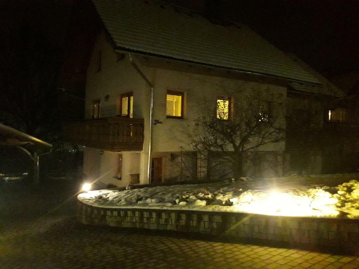 Apartma Marjetica Blejska Dobrava Exteriör bild