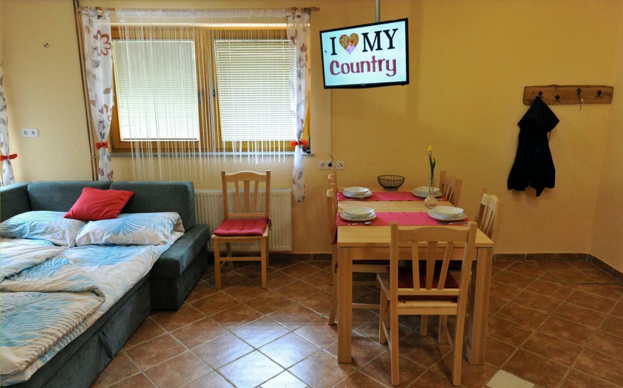 Apartma Marjetica Blejska Dobrava Exteriör bild