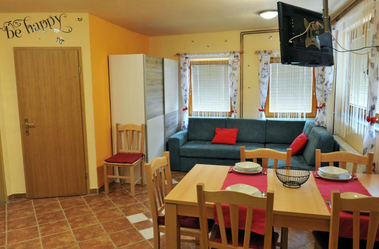 Apartma Marjetica Blejska Dobrava Exteriör bild