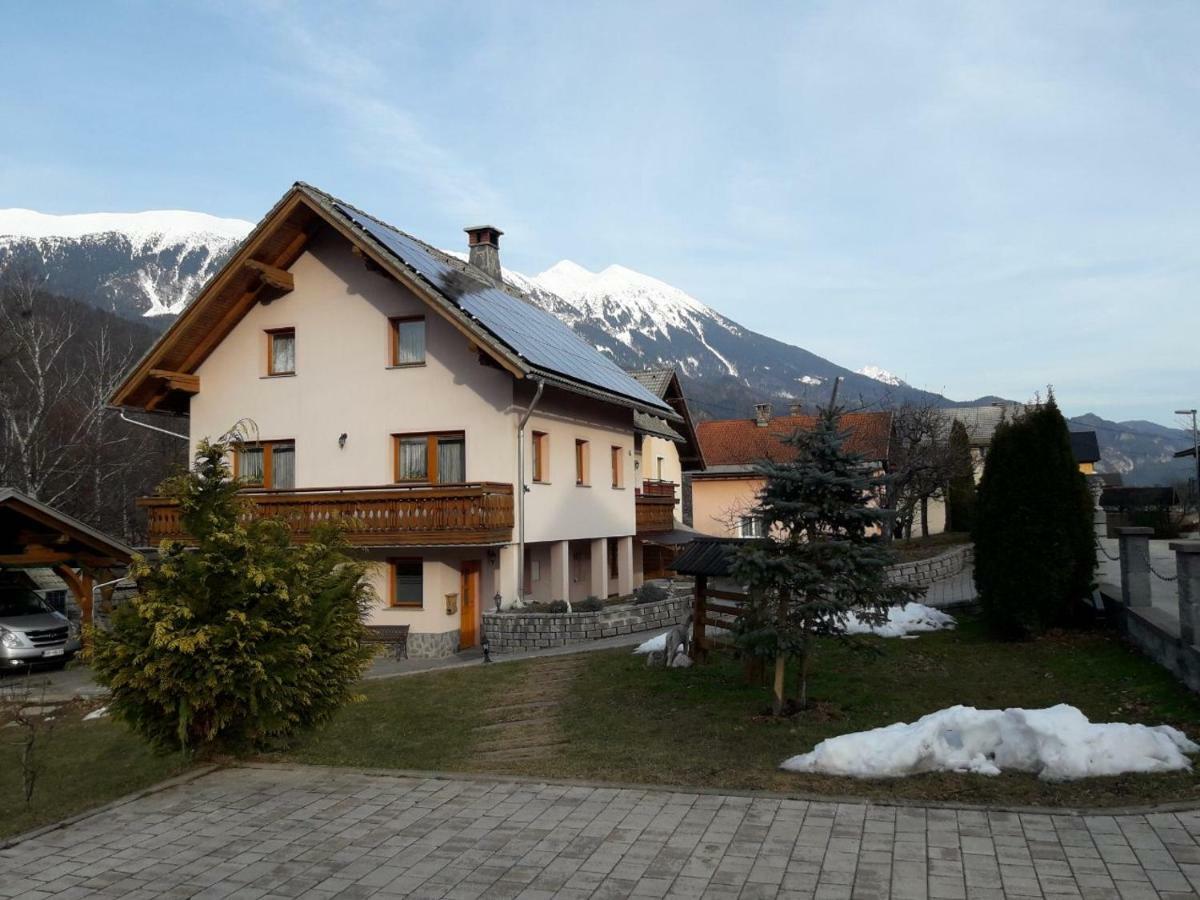 Apartma Marjetica Blejska Dobrava Exteriör bild